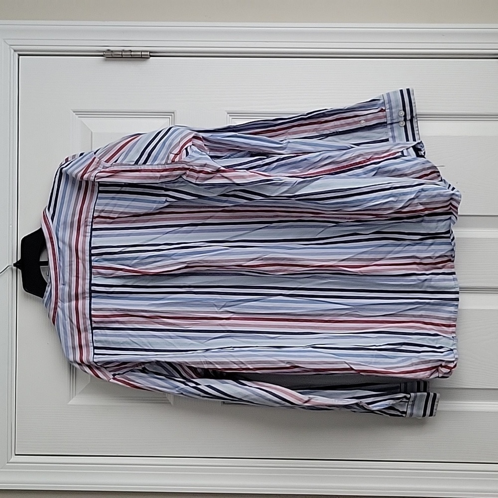 Gap Classic Pinstripe Men's Button Up Long Sleeve Shirt - Picture 7 of 13